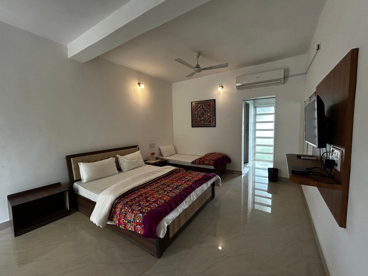 Hotel 2