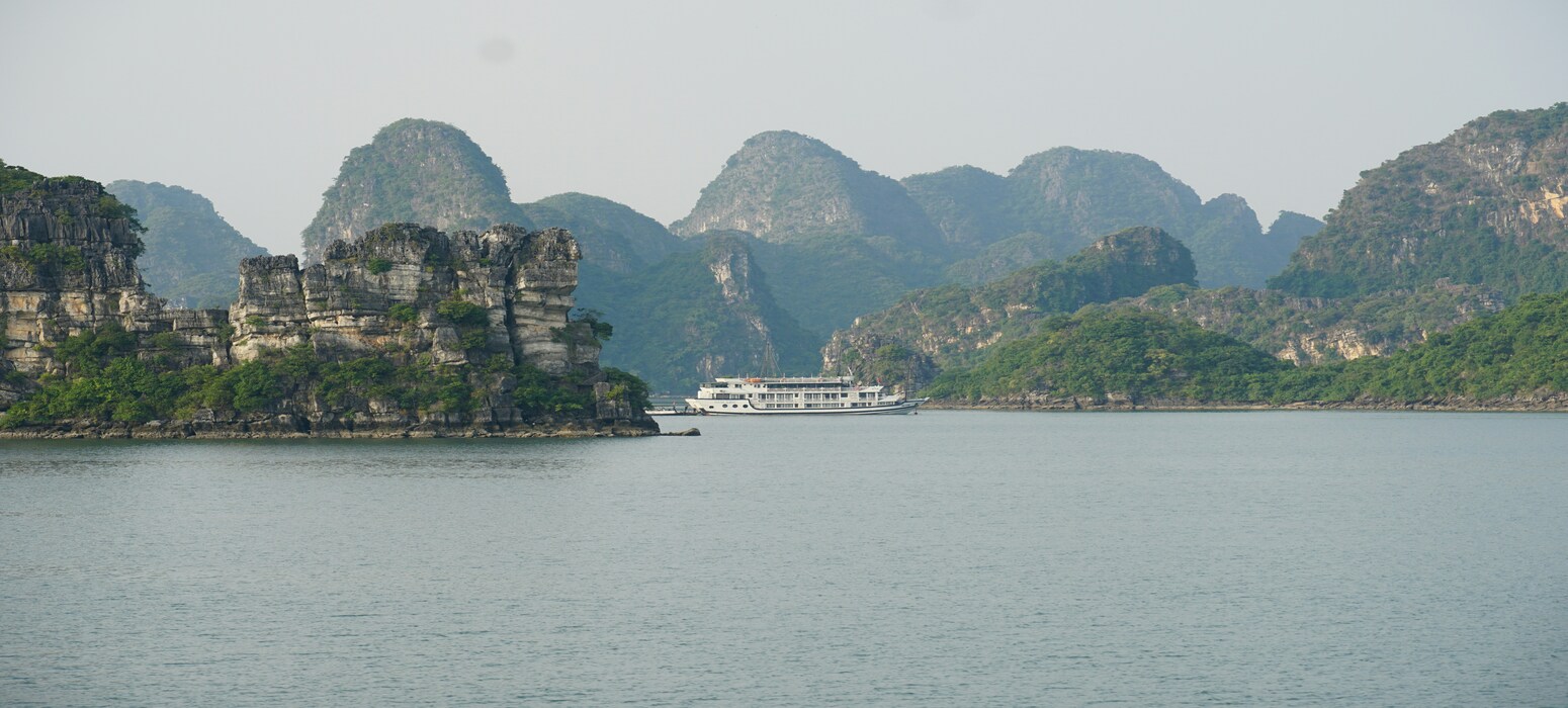 DANANG - HANOI - HALONG - HANOI 6 DAYS